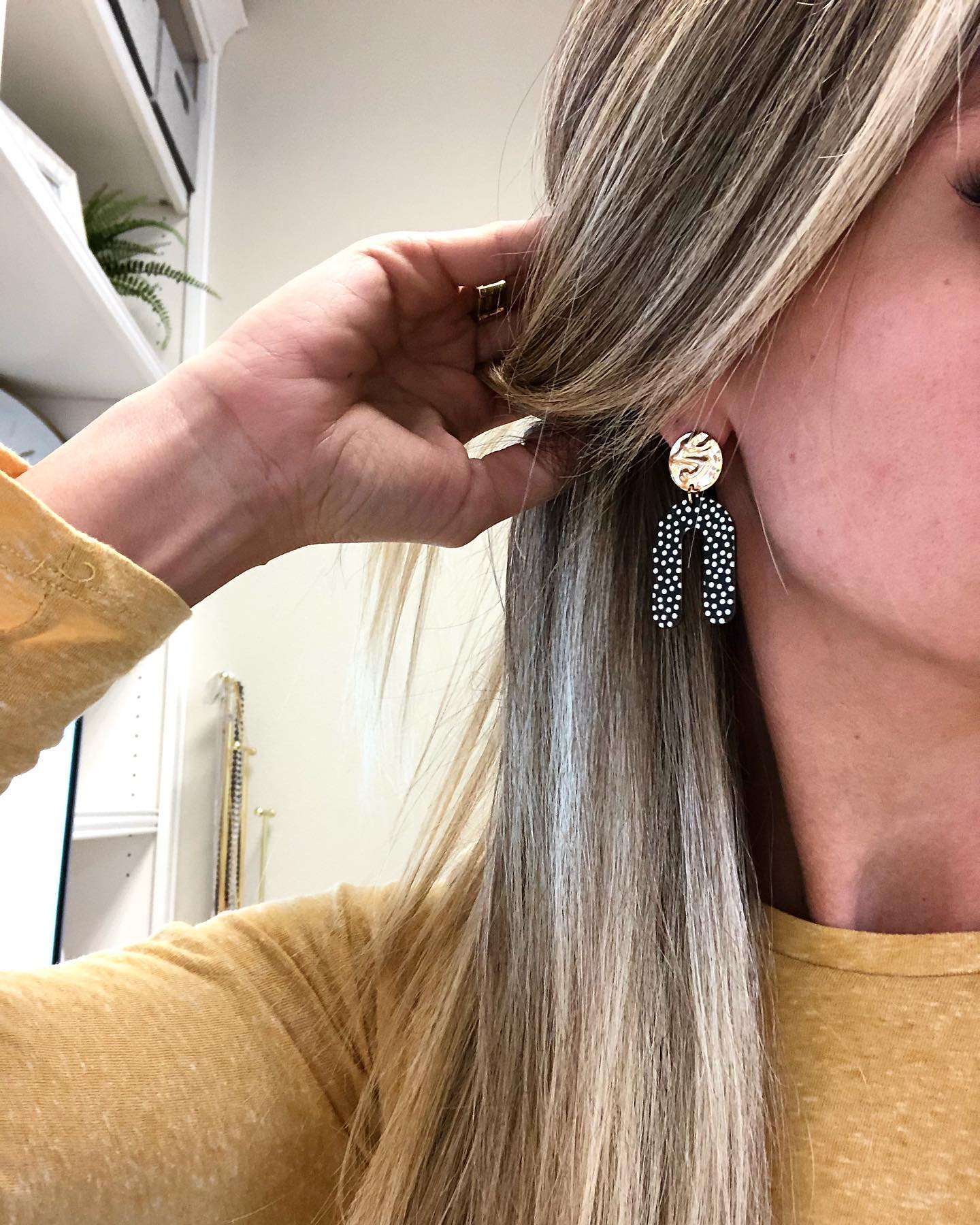Kinsley Armelle Rayne Collection- Dottie Earrings