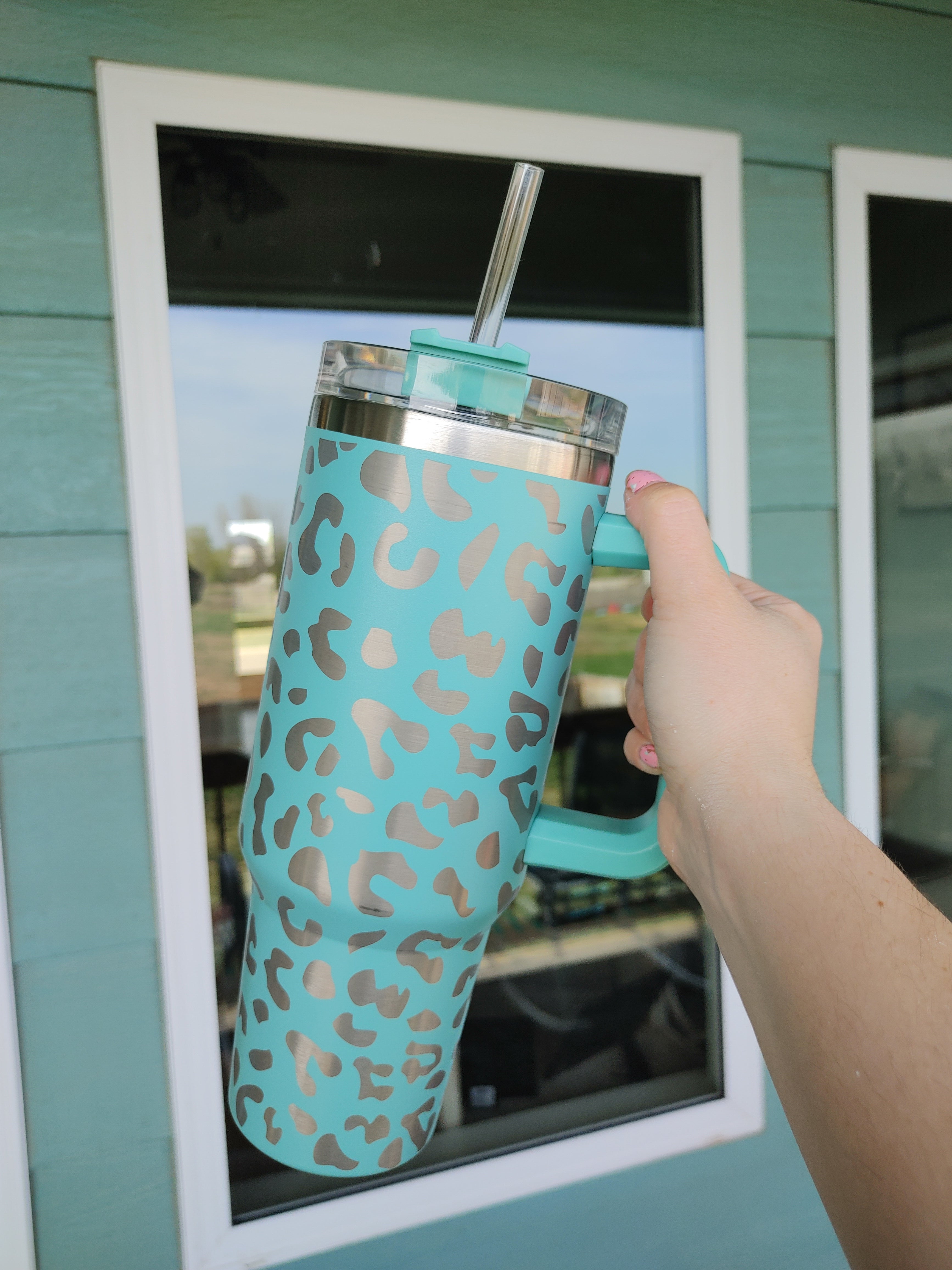 The Stanley Tumbler Dupe – The Turquoise Pistol