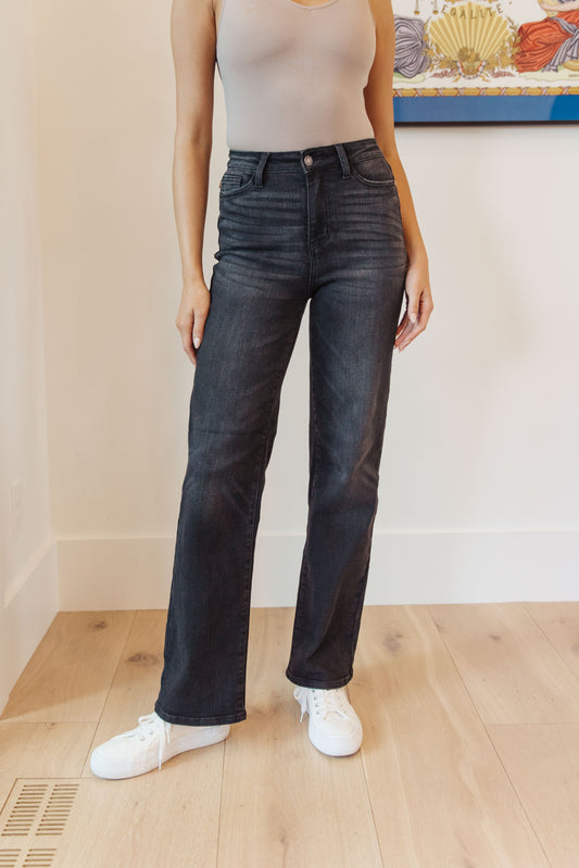 Eleanor High Rise Classic Straight Jeans in Washed Black