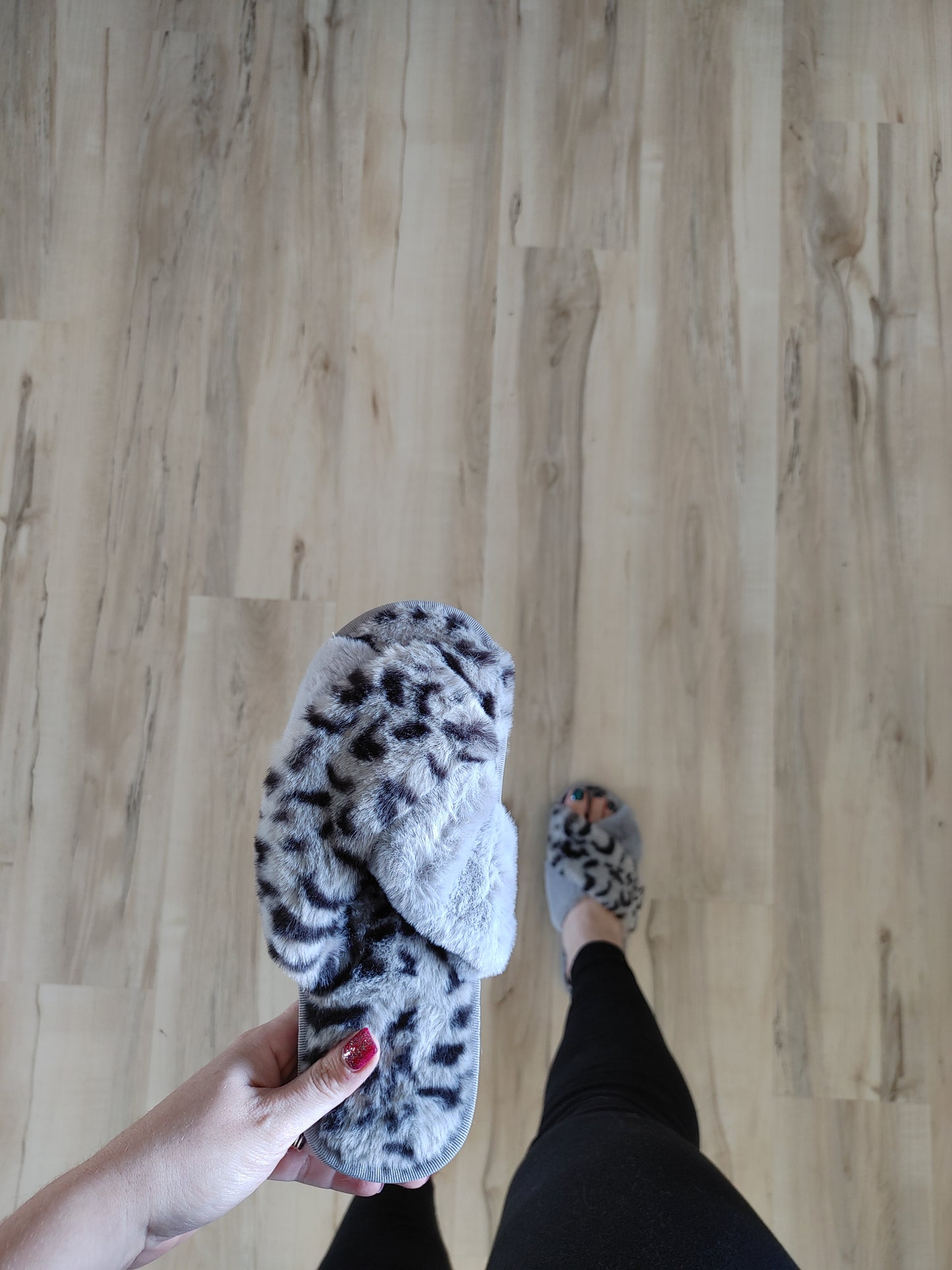 Grey Leopard Fuzzy Slippers